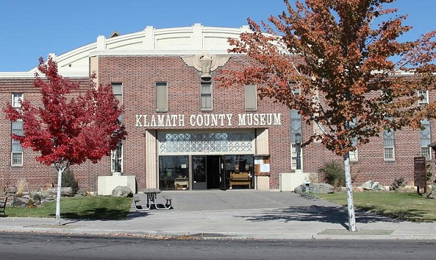 Klamath Basin News, viernes 1 de diciembre – Pases de recaudación de impuestos para los museos del condado de Klamath; Clima frío de invierno para el fin de semana
