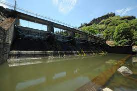 Noticias de la cuenca de Klamath, martes 27 de junio: Ya está en marcha la remoción de la represa hidroeléctrica n.° 2 de Copco