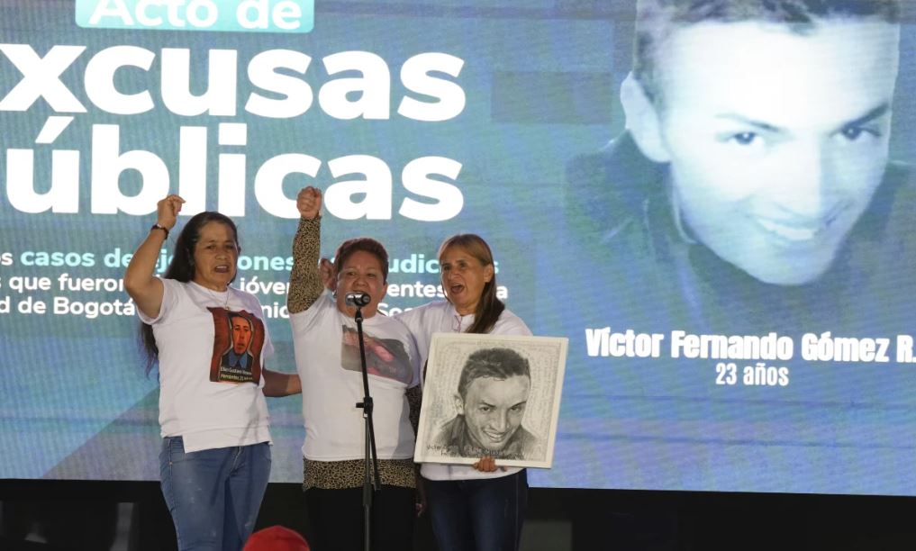 El gobierno colombiano pide perdón por las ejecuciones extrajudiciales cometidas durante el conflicto armado