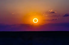 Klamath Basin News, lunes 9 de octubre – La semana del eclipse solar llega a Oregón; La gobernadora Kotek visita los condados de Lake y Klamath en su gira de escucha “One Oregon”