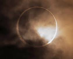 Klamath Basin News, lunes 16 de octubre: diferentes vistas del eclipse solar con el clima nublado de Oregón el sábado
