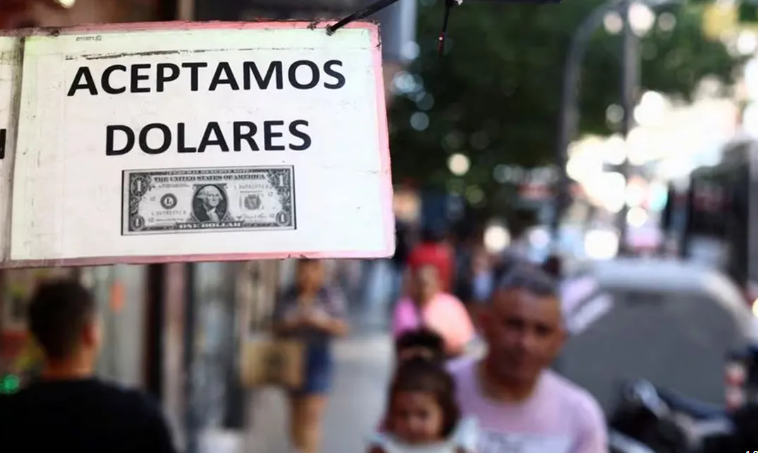 El nivel de pobreza en Argentina alcanzó en enero el 57% de la población, la tasa más alta en 20 años, según un estudio