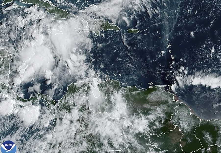 Alerta de tormenta mayor y vigilancia de huracán en partes de Cuba y México