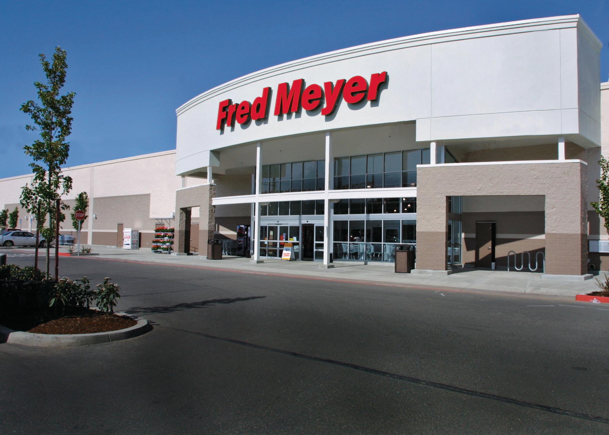 Noticias de Klamath Basin, miércoles 14/5/25 – Fred Meyer da la bienvenida a los clientes de Rite-Aid tras el cierre de una tienda; un vistazo a las medidas electorales del 20 de mayo; el DMV ofrece una nueva página de informes de colisiones