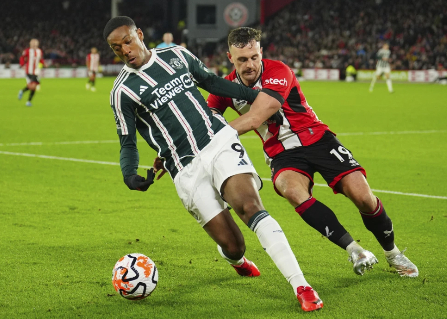 Anthony Martial se une al equipo de Monterrey