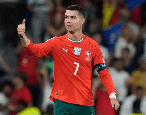 Ronaldo se fija como objetivo alcanzar los 1000 goles en su carrera a medida que se acerca a este hito