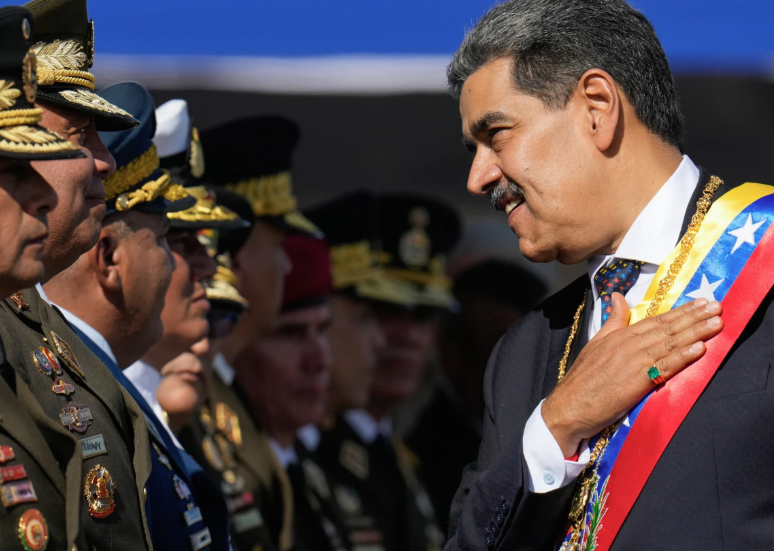 Maduro comparece ante un tribunal estadounidense al inicio de la batalla legal por su detención e inmunidad