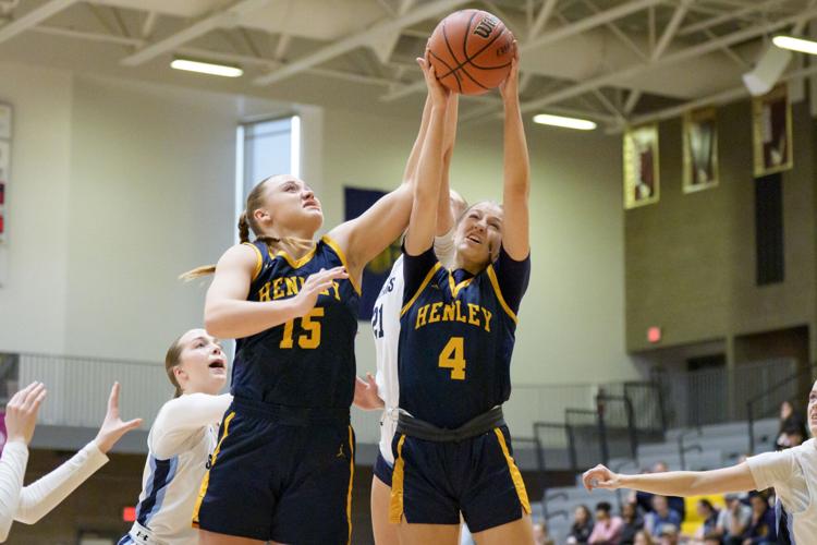 Noticias de Klamath Basin, viernes 13/3/26: Las chicas de Henley avanzan a las semifinales estatales; el distrito escolar de Klamath organiza varios eventos educativos para niños; la banda comunitaria de Klamath toca el domingo en Ragland; Phil Knight, de Nike, dona 1 millón de dólares al candidato a gobernador Chris Dudley