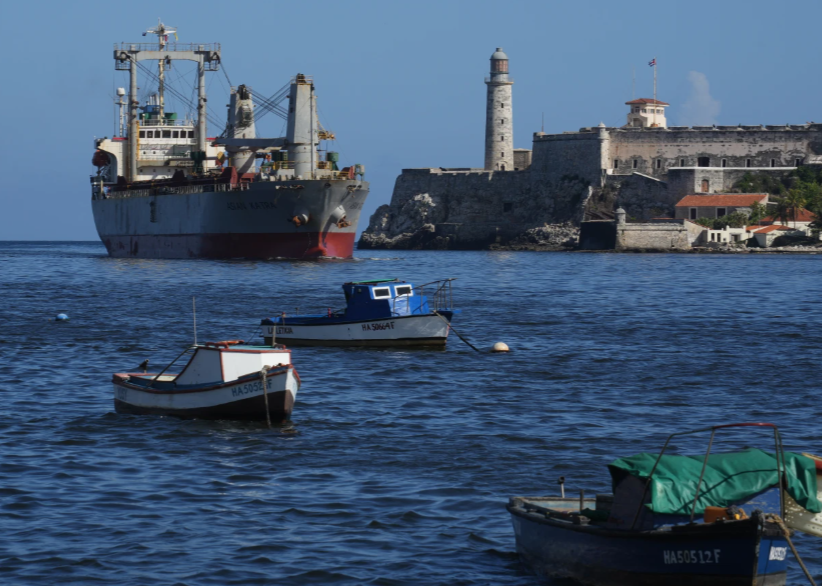 Buque de ayuda de México y Uruguay llega a Cuba en medio de una crisis creciente