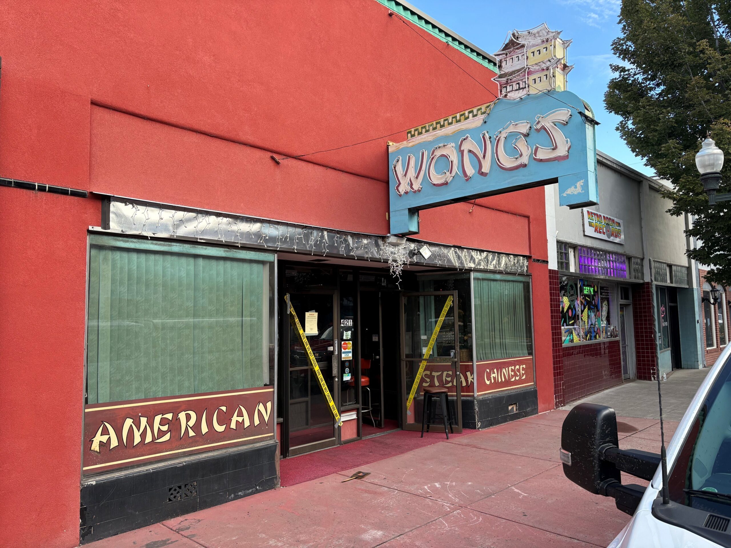 Noticias de la Cuenca de Klamath, jueves 9/10/2026 – Incendio en el restaurante Wongs destruye la cocina; la Feria de Tulelake Butte abre hoy y permanece abierta todo el fin de semana; ceremonia anual del Día del Patriota el viernes a las 10:00 a. m.; Oregon Tech tiene una nueva residencia estudiantil